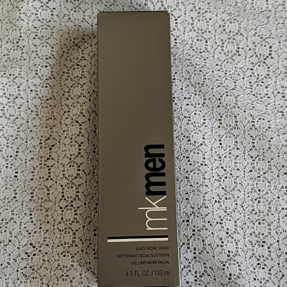 Mary Kay mkmen daily facial wash